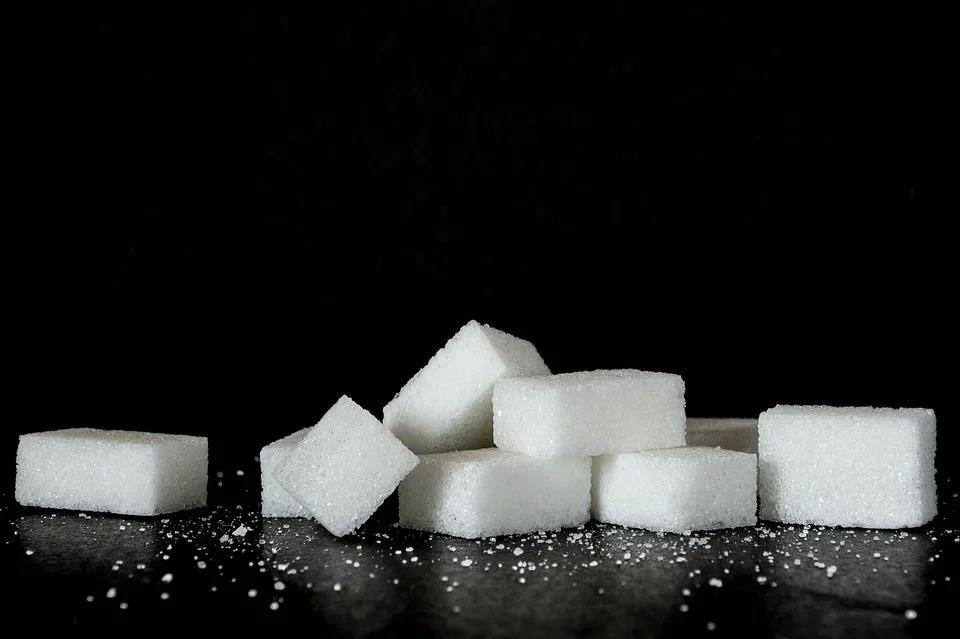 Podatek cukrowy: Eksperci i przedsiębiorcy ostrzegają rząd