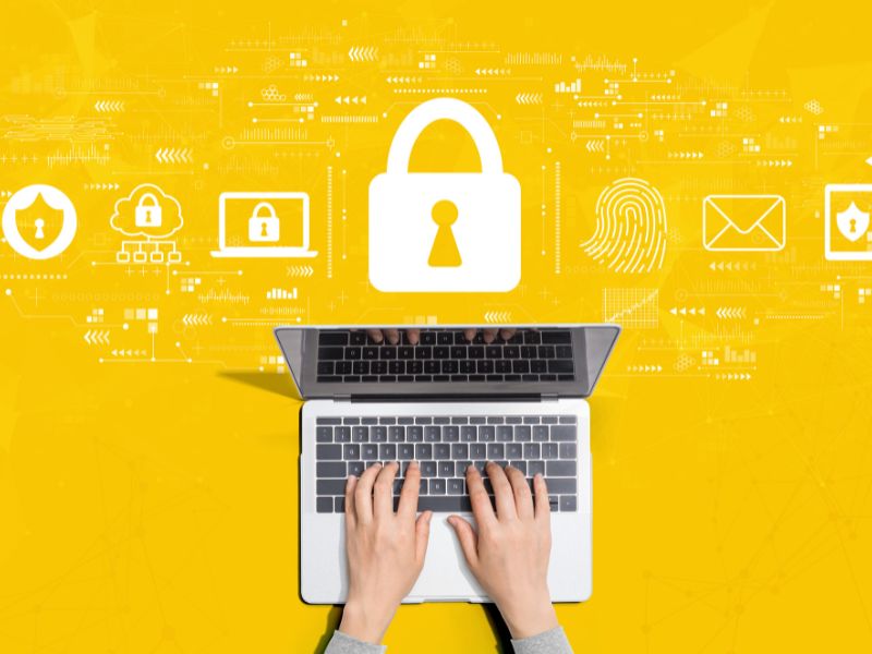 Jakie firmy potrzebują certyfikatu ISO 27001? Przewodnik po branżach i wymaganiach